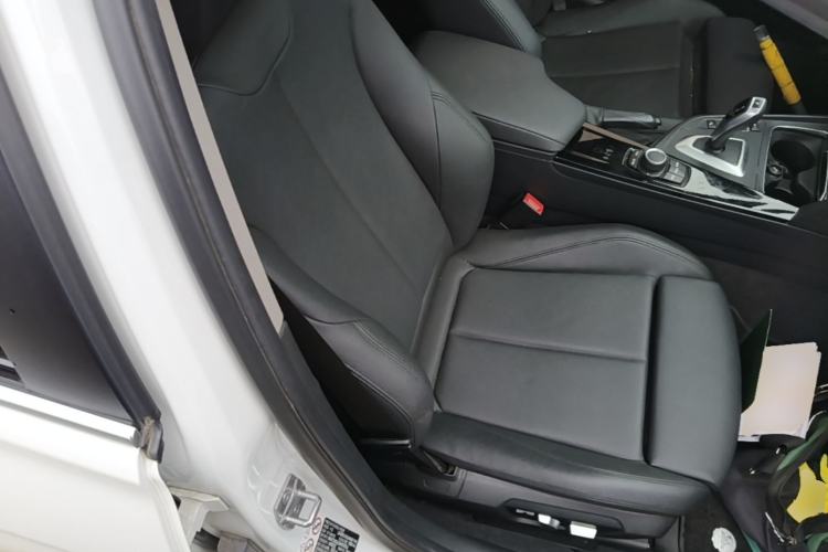 Used BMW 3 Series 2018 320Li Fashion Model Right Front Seat