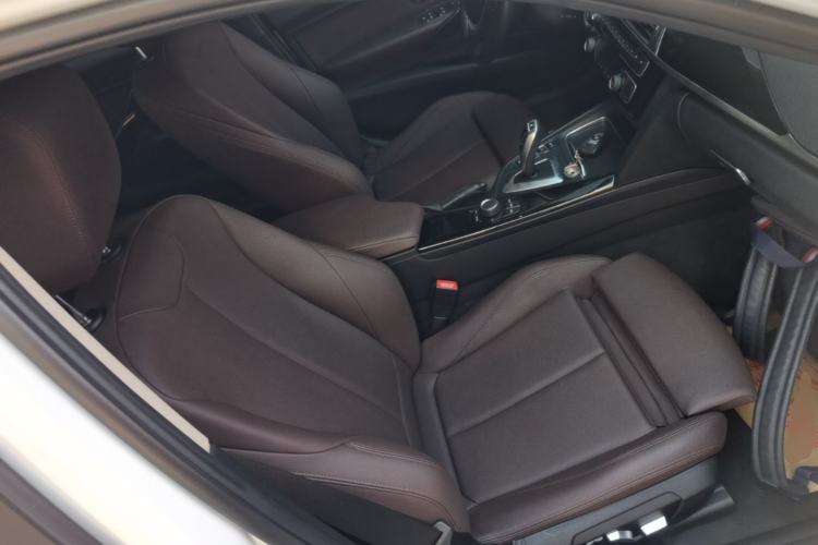 Used BMW 3 Series 2018 320Li Fashion Model Right Front Seat