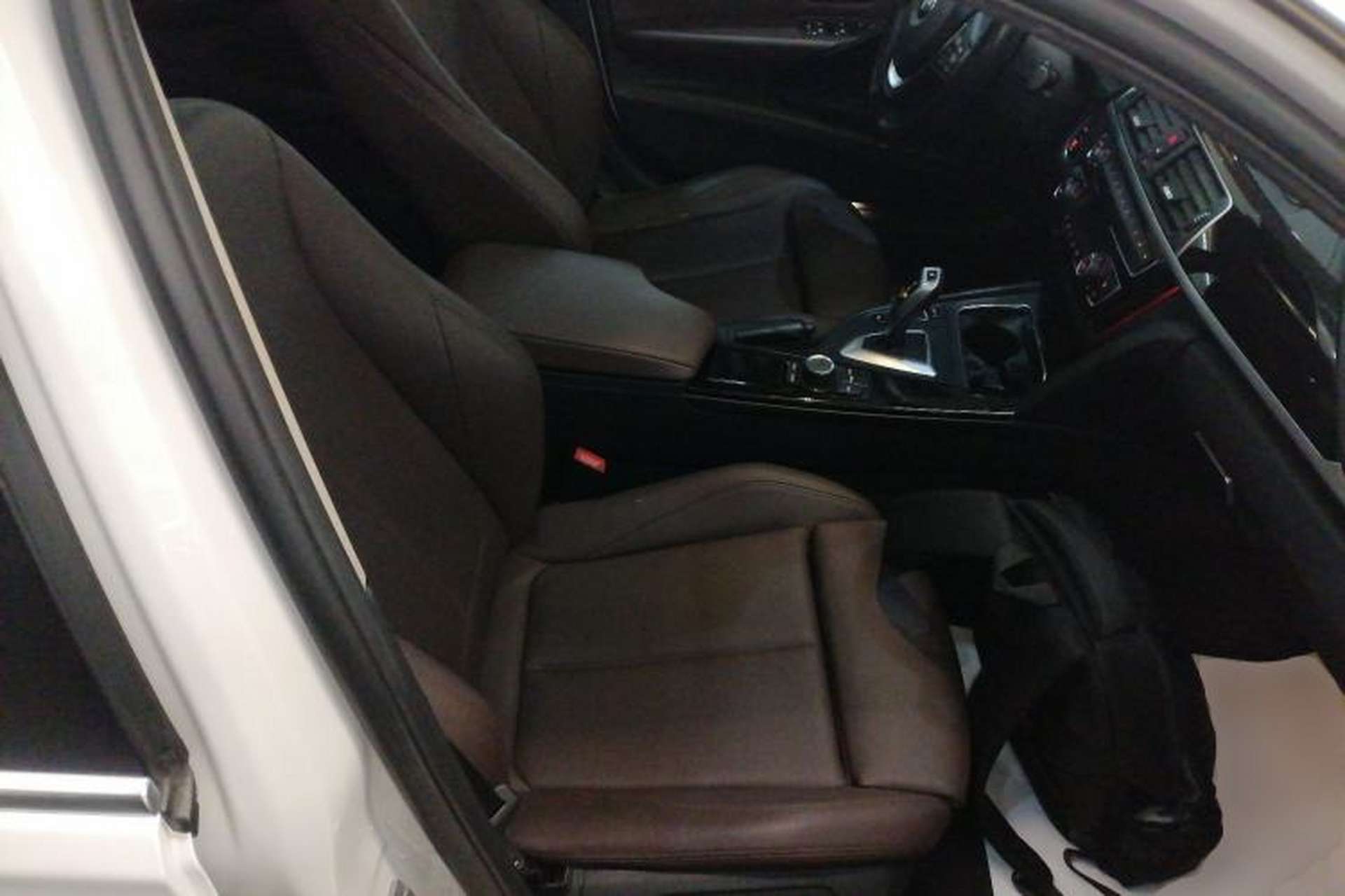 Used BMW 3 Series 2018 320Li xDrive Fashion Model Right Front Seat