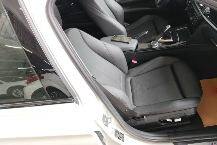 Used BMW 3 Series 2018 320Li Leading Model M Sport Package Right Front Seat