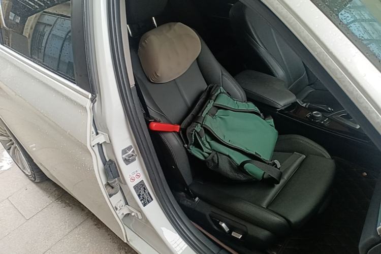 Used BMW 3 Series 2018 320Li Fashion Model Right Front Seat