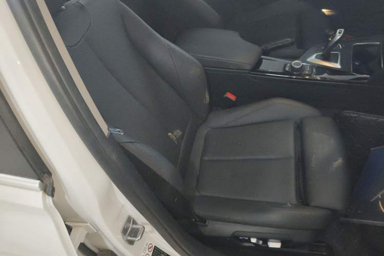 Used BMW 3 Series 2018 320Li xDrive Fashion Model Right Front Seat