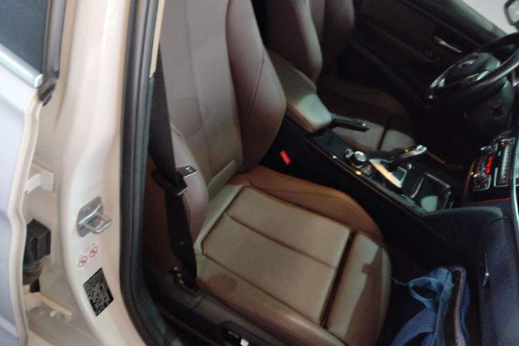 Used BMW 3 Series 2018 320Li Fashion Model Right Front Seat