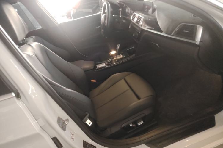 Used BMW 3 Series 2018 318Li Right Front Seat