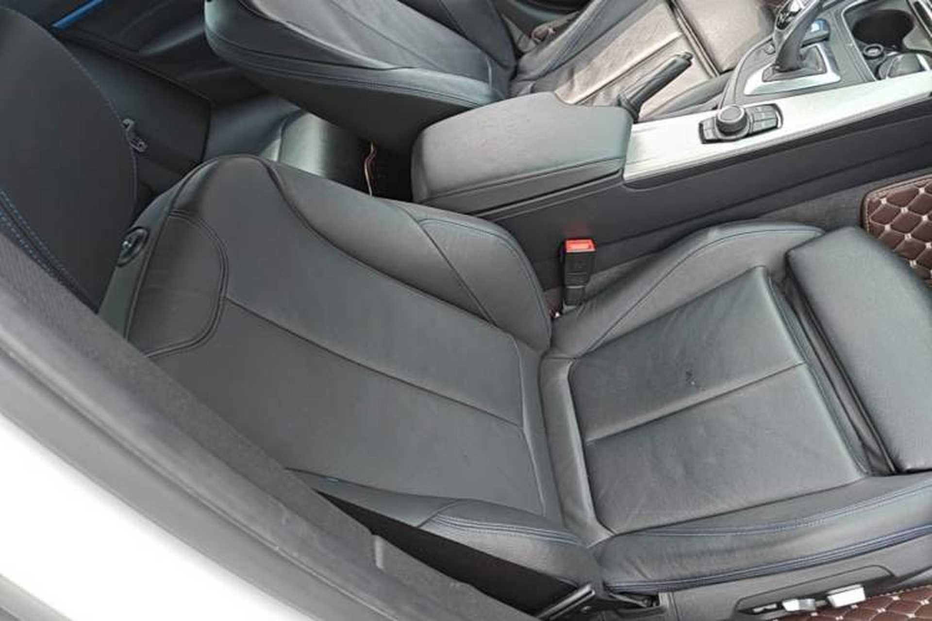 Used BMW 3 Series 2018 320i M Sport Package Right Front Seat