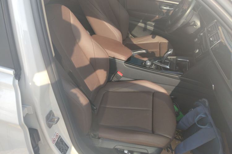 Used BMW 3 Series 2018 320Li Fashion Model Right Front Seat