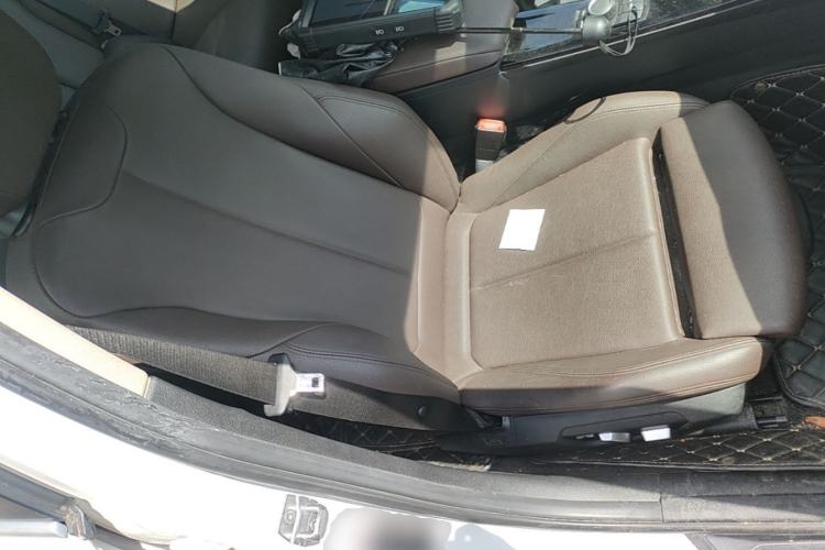 Used BMW 3 Series 2018 320Li Fashion Model Right Front Seat