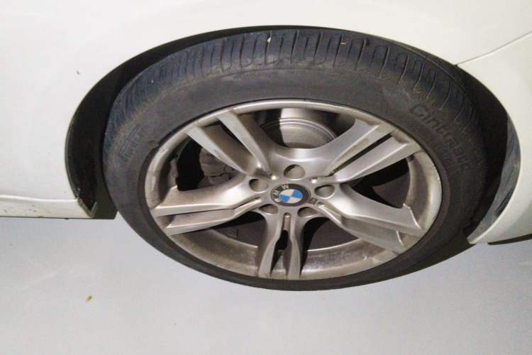 Used BMW 3 Series 2018 320i M Sport Package Right Front Wheel Hub