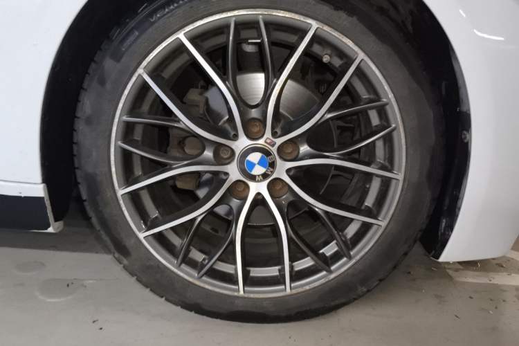 Used BMW 3 Series 2018 320Li M Sport Night Edition Right Front Wheel Hub