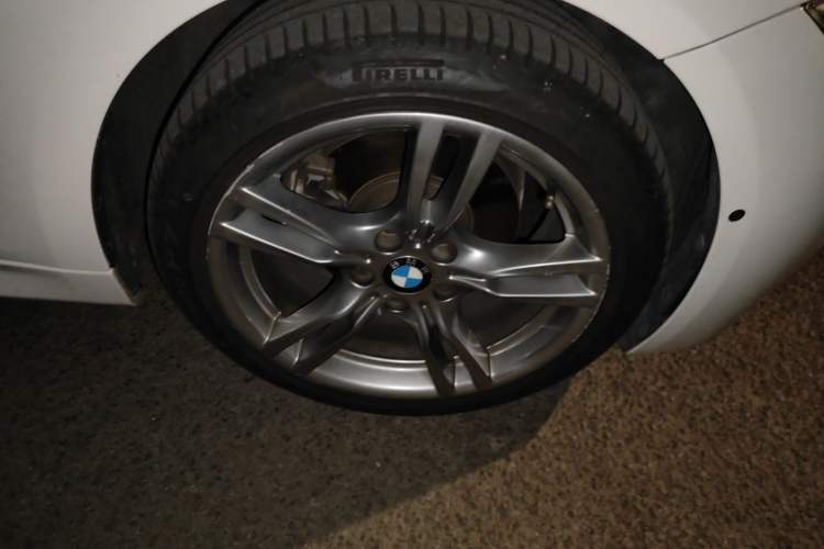 Used BMW 3 Series 2018 320Li M Sport Night Edition Right Front Wheel Hub