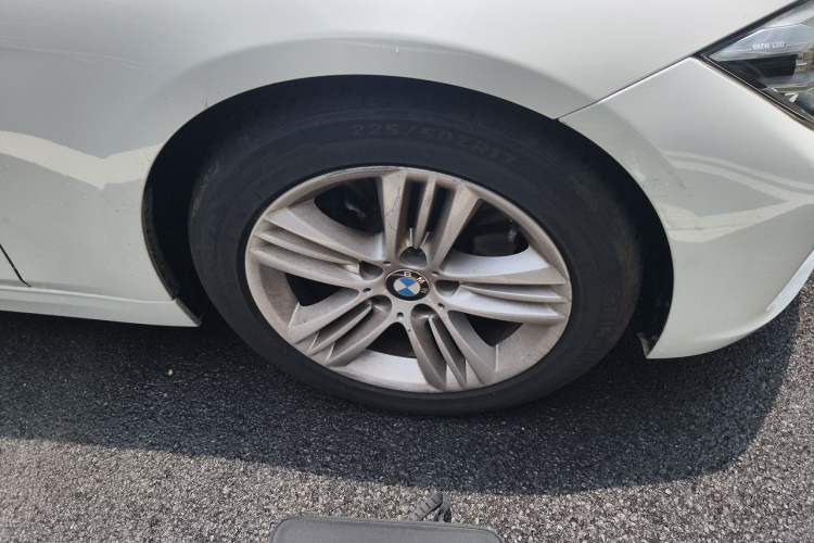 Used BMW 3 Series 2018 318Li Right Front Wheel Hub