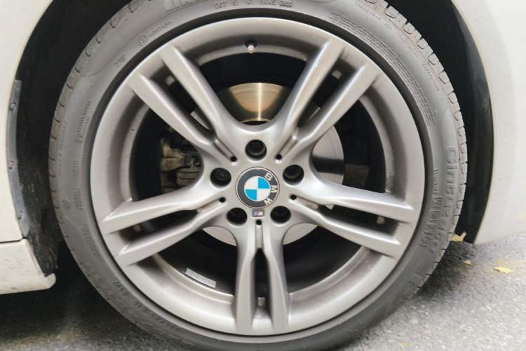 Used BMW 3 Series 2018 320Li M Sport Night Edition Right Front Wheel Hub