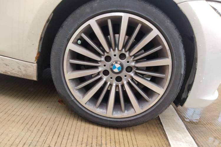 Used BMW 3 Series 2018 320Li Leading Luxury Package Right Front Wheel Hub