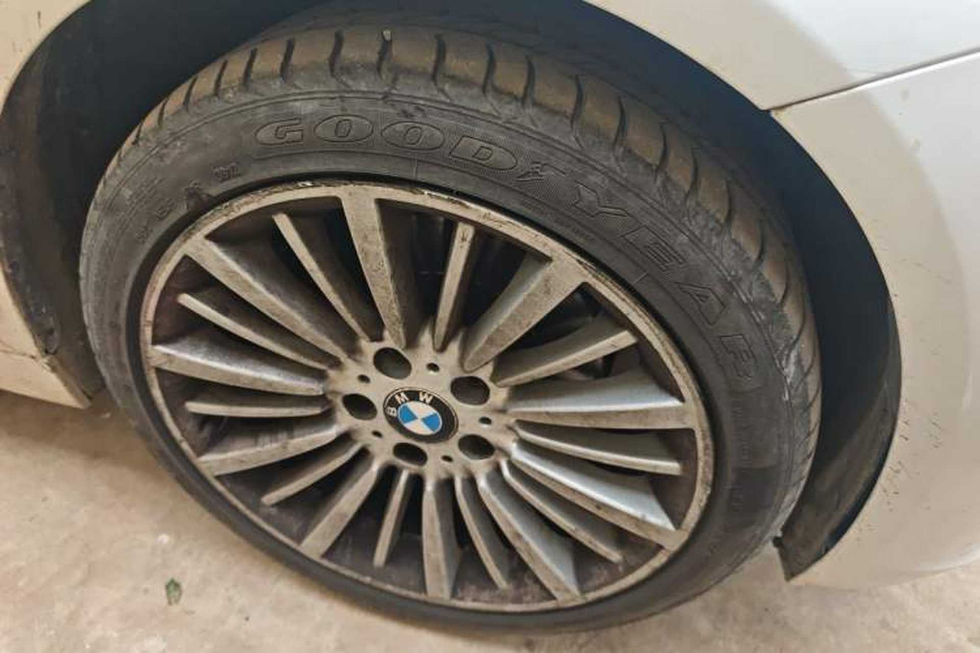 Used BMW 3 Series 2018 320Li xDrive Fashion Model Right Front Wheel Hub