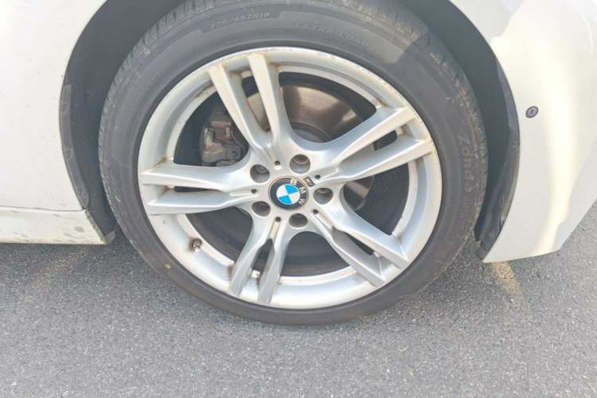 Used BMW 3 Series 2018 320Li Leading Model M Sport Package Right Front Wheel Hub