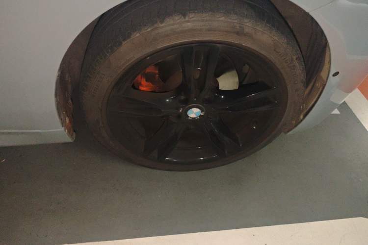 Used BMW 3 Series 2018 320Li Leading Model M Sport Package Right Front Wheel Hub