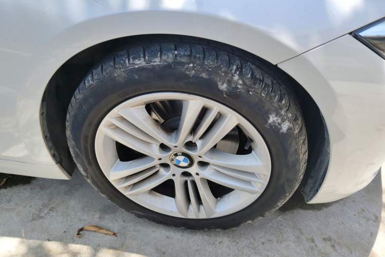 Used BMW 3 Series 2018 318Li Right Front Wheel Hub