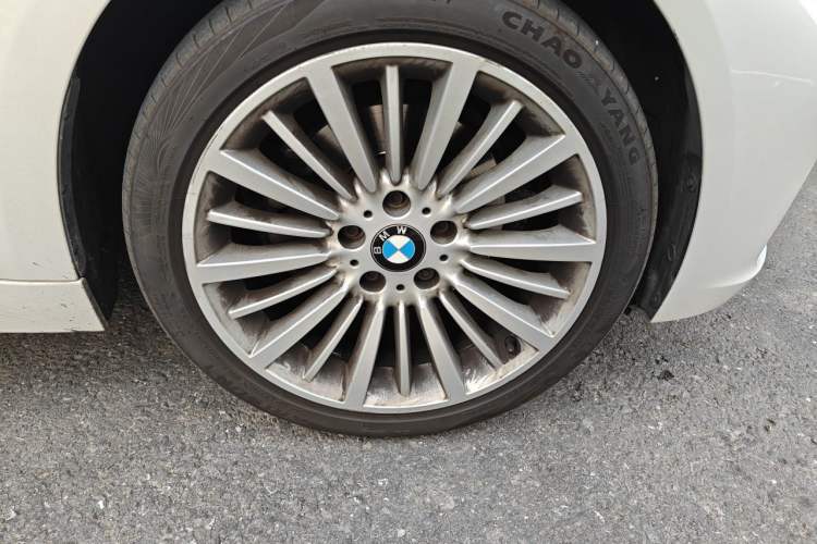 Used BMW 3 Series 2018 320Li Fashion Model Right Front Wheel Hub