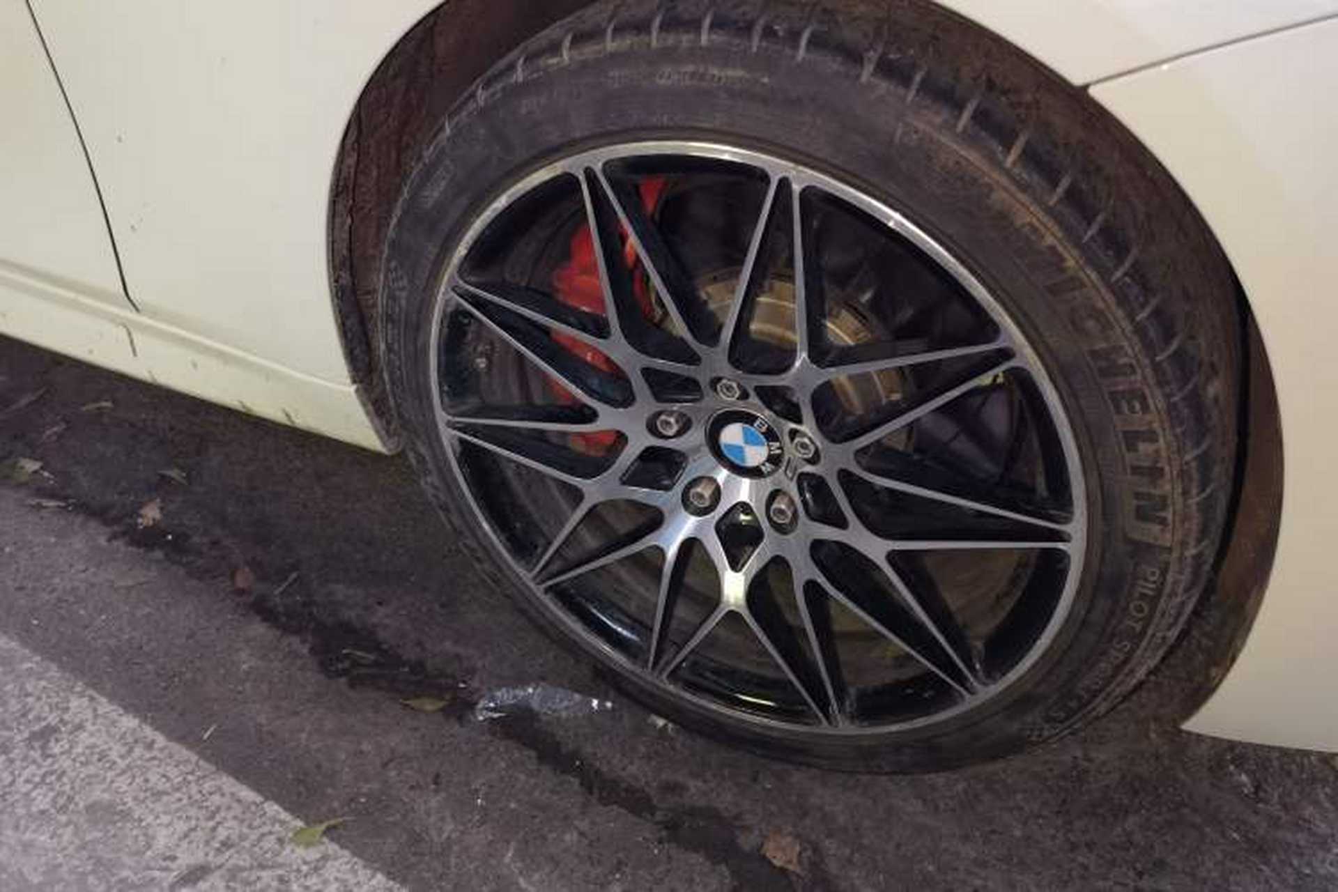 Used BMW 3 Series 2018 320i M Sport Package Right Front Wheel Hub
