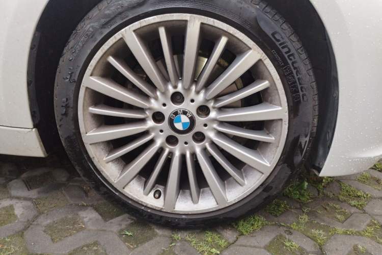 Used BMW 3 Series 2018 320Li Fashion Model Right Front Wheel Hub