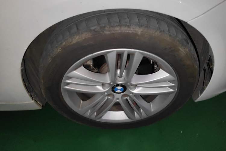 Used BMW 3 Series 2018 318i Right Front Wheel Hub