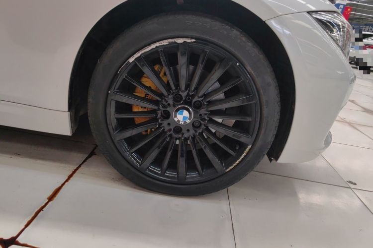 Used BMW 3 Series 2018 320Li Fashion Model Right Front Wheel Hub