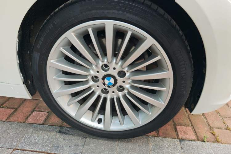 Used BMW 3 Series 2018 320Li Fashion Model Right Front Wheel Hub