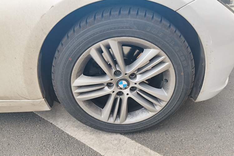 Used BMW 3 Series 2018 318Li Right Front Wheel Hub