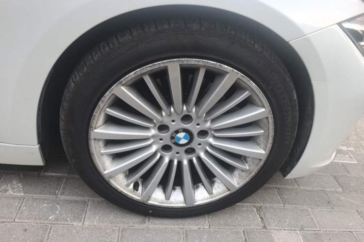 Used BMW 3 Series 2018 320Li Fashion Model Right Front Wheel Hub