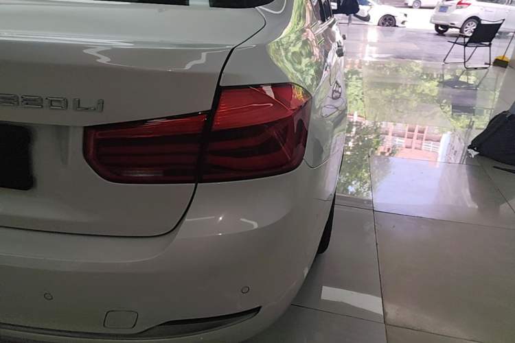 Used BMW 3 Series 2018 320Li Fashion Model Right Rear Taillight