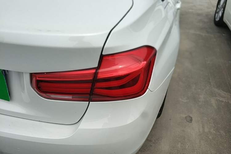 Used BMW 3 Series 2018 320Li Fashion Model Right Rear Taillight
