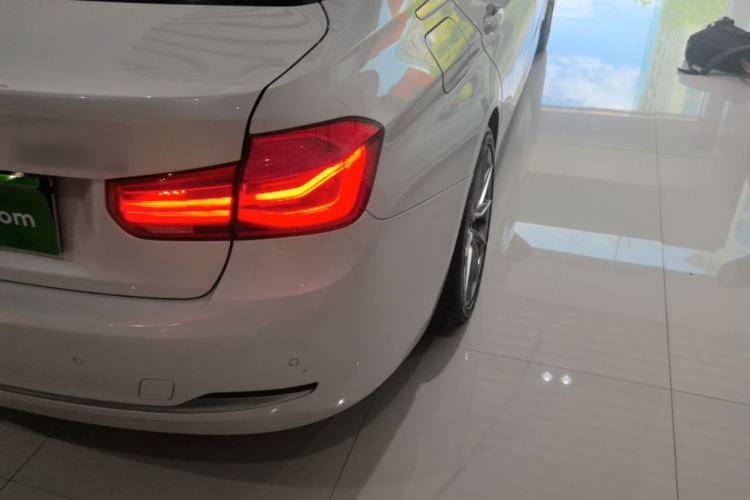 Used BMW 3 Series 2018 320Li Fashion Model Right Rear Taillight