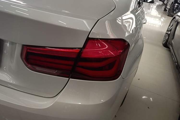 Used BMW 3 Series 2018 320Li xDrive Fashion Model Right Rear Taillight