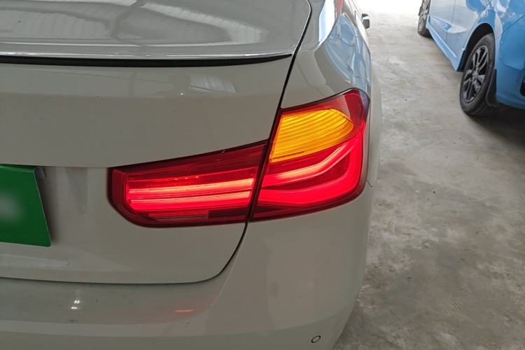 Used BMW 3 Series 2018 320i M Sport Package Right Rear Taillight
