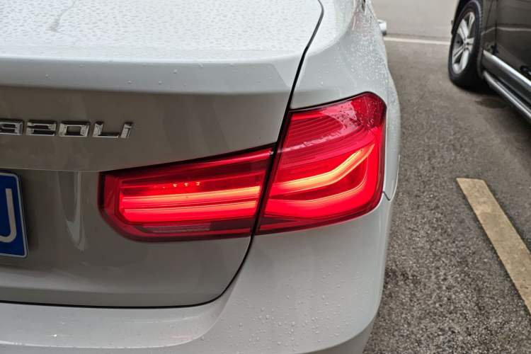 Used BMW 3 Series 2018 320Li Leading Model M Sport Package Right Rear Taillight