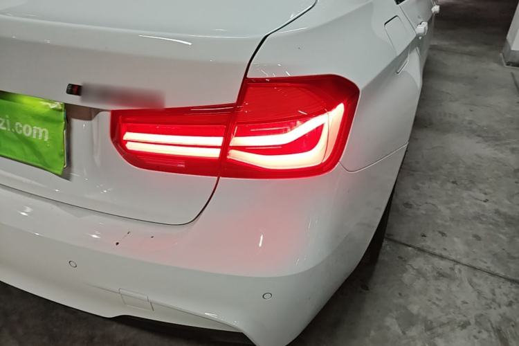 Used BMW 3 Series 2018 330i M Sport Night Edition Right Rear Taillight