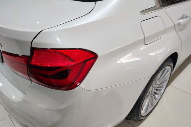 Used BMW 3 Series 2018 320Li Fashion Model Right Rear Taillight
