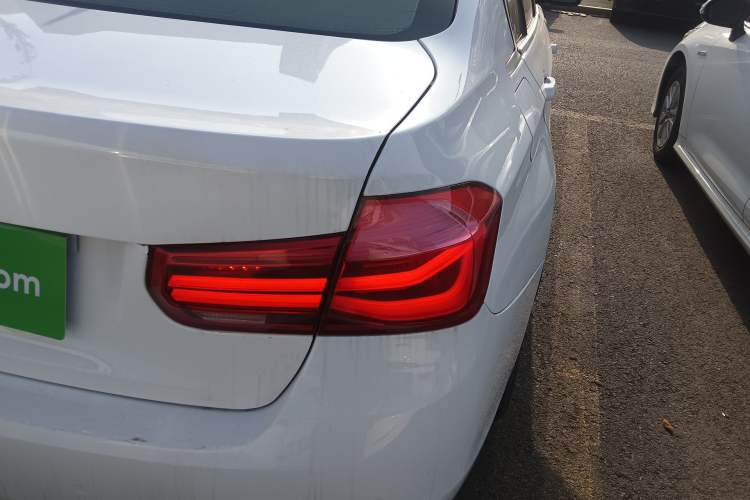 Used BMW 3 Series 2018 320Li Fashion Model Right Rear Taillight