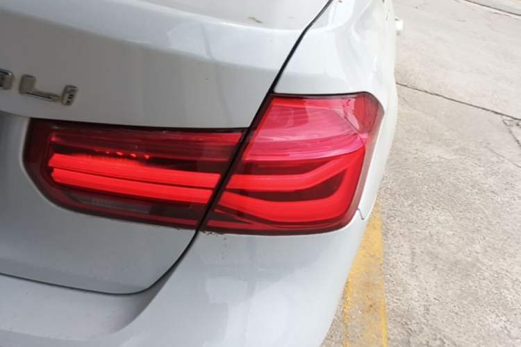 Used BMW 3 Series 2018 320Li Leading Model M Sport Package Right Rear Taillight