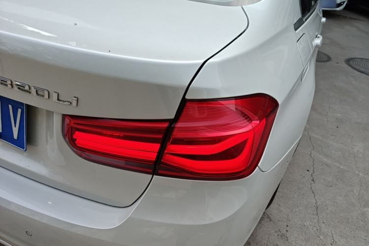 Used BMW 3 Series 2018 320Li Fashion Model Right Rear Taillight