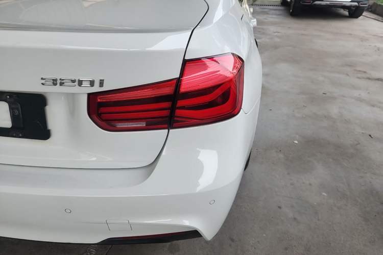 Used BMW 3 Series 2018 320i M Sport Package Right Rear Taillight