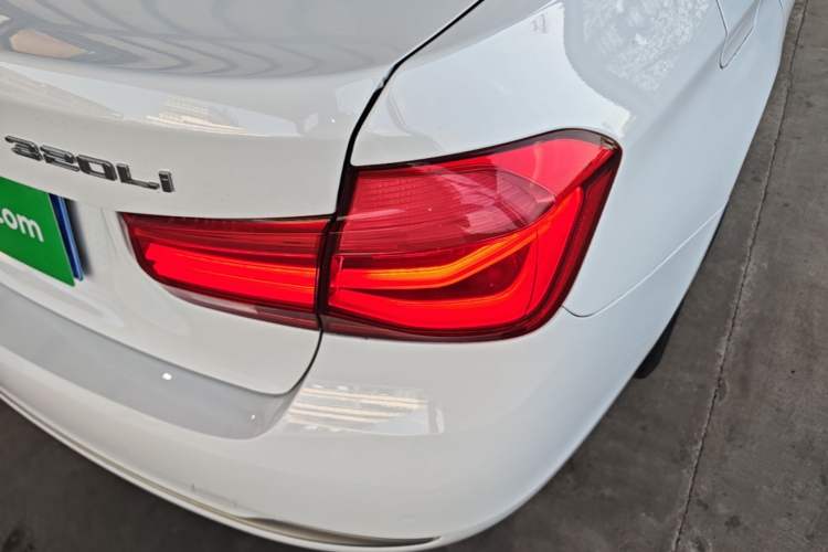 Used BMW 3 Series 2018 320Li Fashion Model Right Rear Taillight