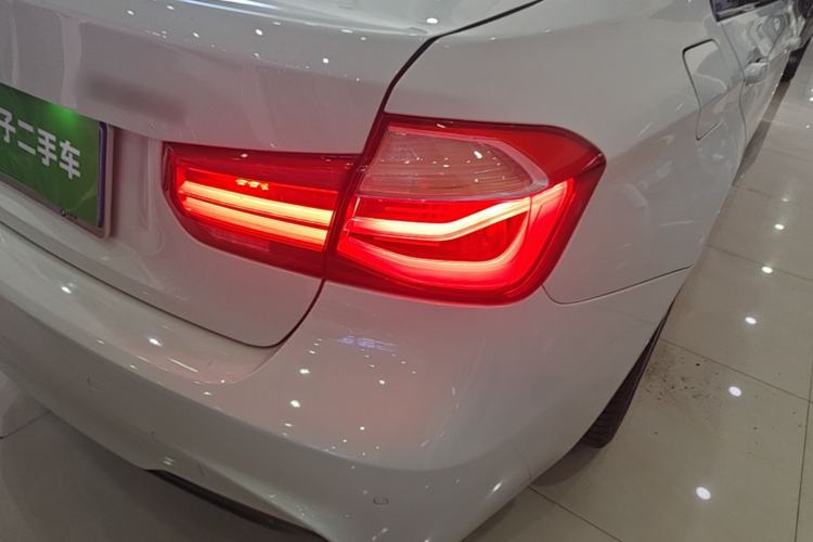 Used BMW 3 Series 2018 320i M Sport Package Right Rear Taillight