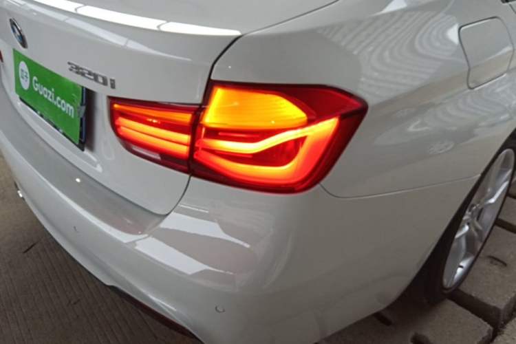 Used BMW 3 Series 2018 320i M Sport Package Right Rear Taillight
