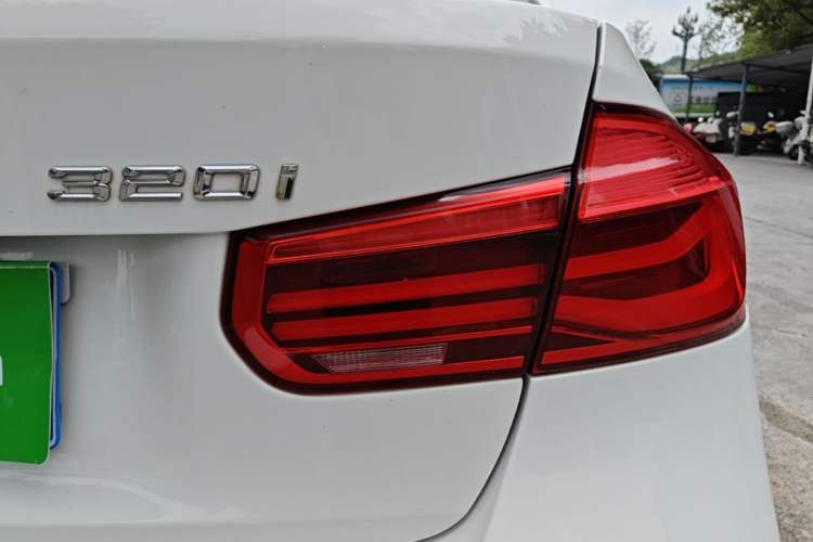 Used BMW 3 Series 2018 320i M Sport Package Right Rear Taillight