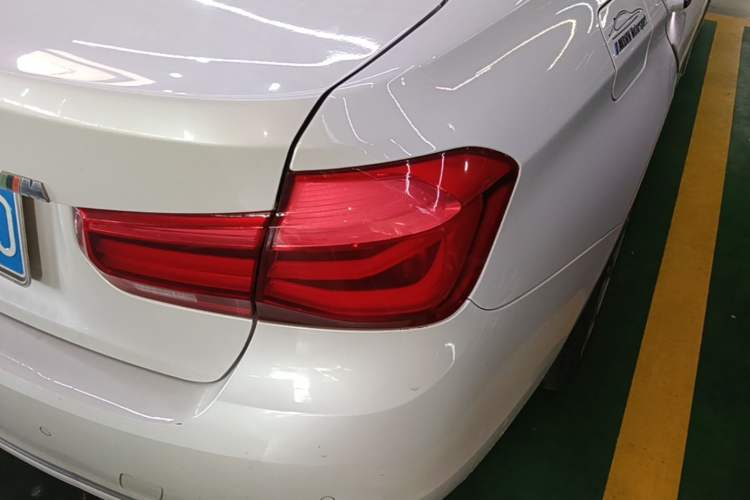 Used BMW 3 Series 2018 320Li Fashion Model Right Rear Taillight