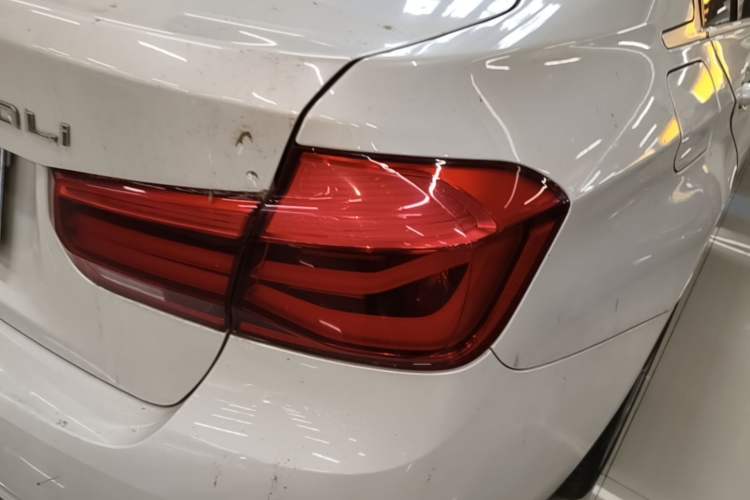 Used BMW 3 Series 2018 320Li Fashion Model Right Rear Taillight
