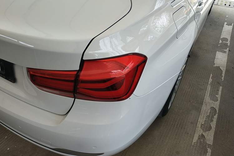 Used BMW 3 Series 2018 320Li Fashion Model Right Rear Taillight