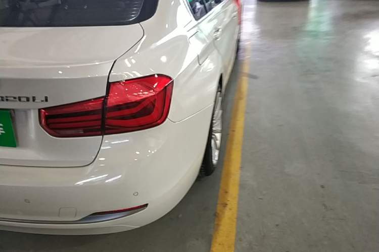 Used BMW 3 Series 2018 320Li Fashion Model Right Rear Taillight