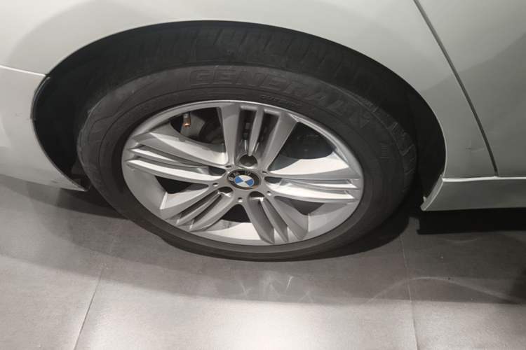 Used BMW 3 Series 2018 318i Right Rear Wheel Hub